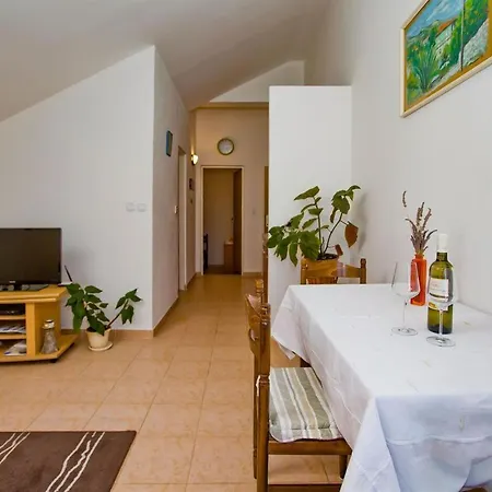 Διαμέρισμα With Parking Space Hvar - 23674 Χβαρ
